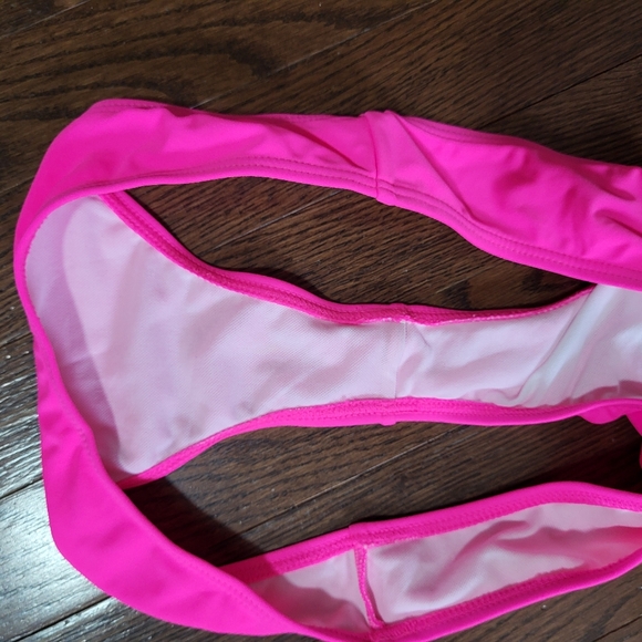 Hot pink thong bikini bottom - Picture 3 of 3